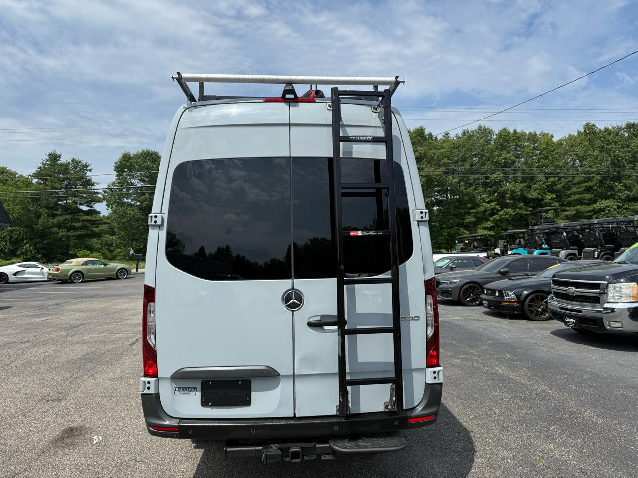 Mercedes-Benz Sprinter Van  2022