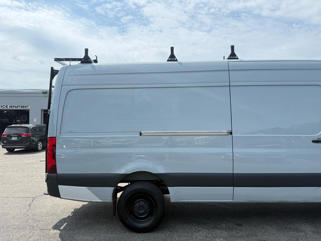 Mercedes-Benz Sprinter Van  2022