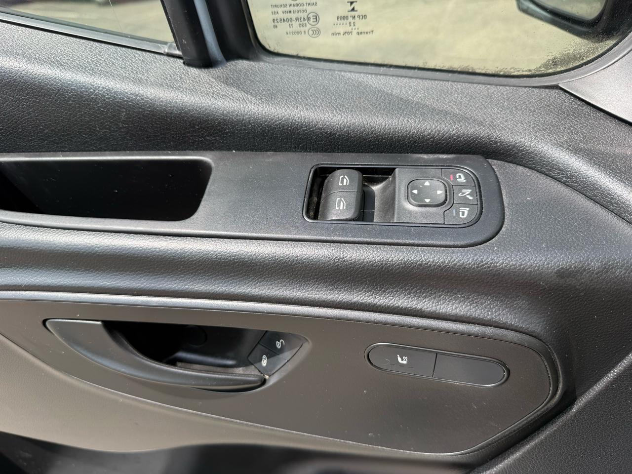 Mercedes-Benz Sprinter Van  2022