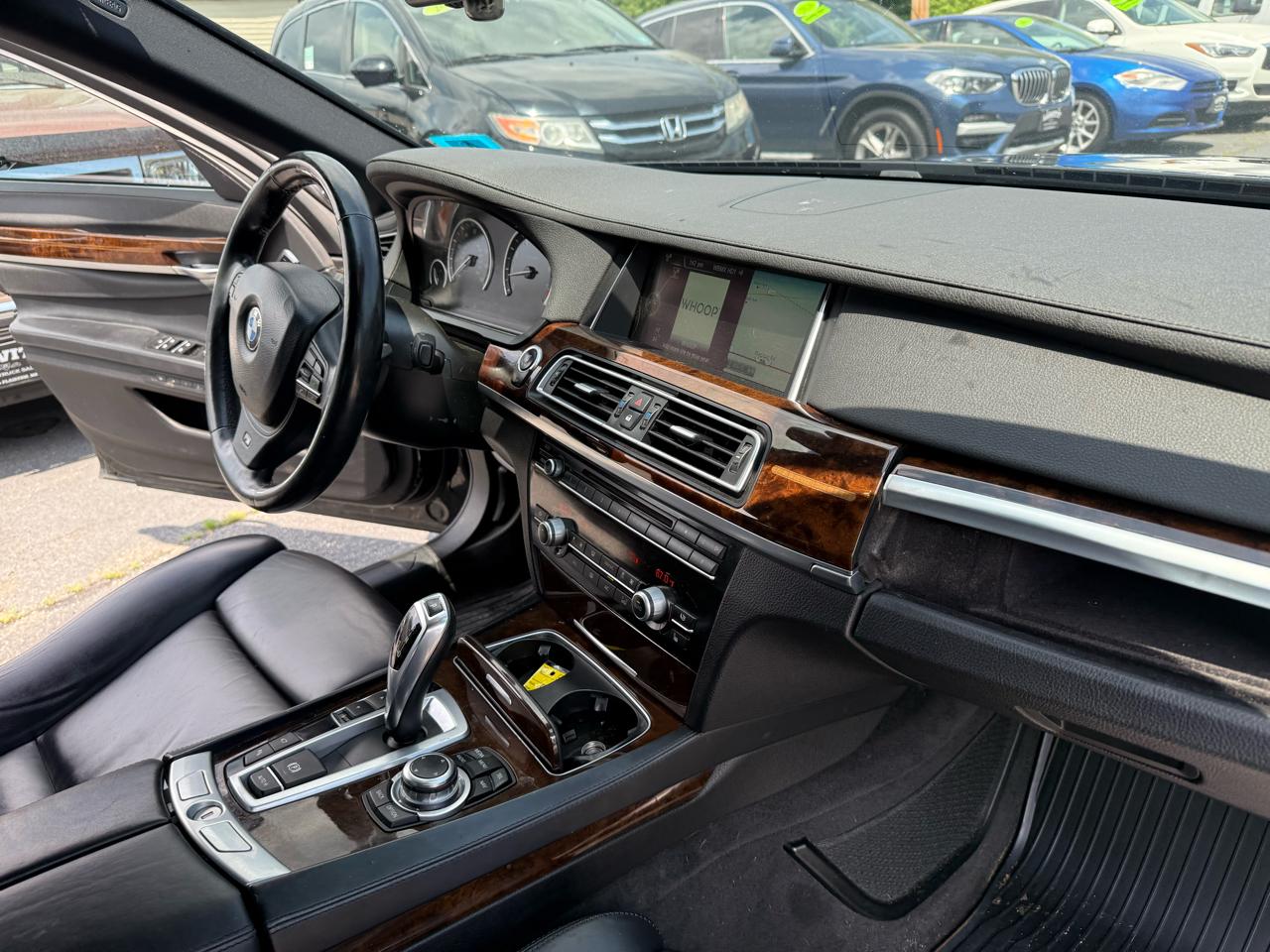 BMW 7 Series  2013