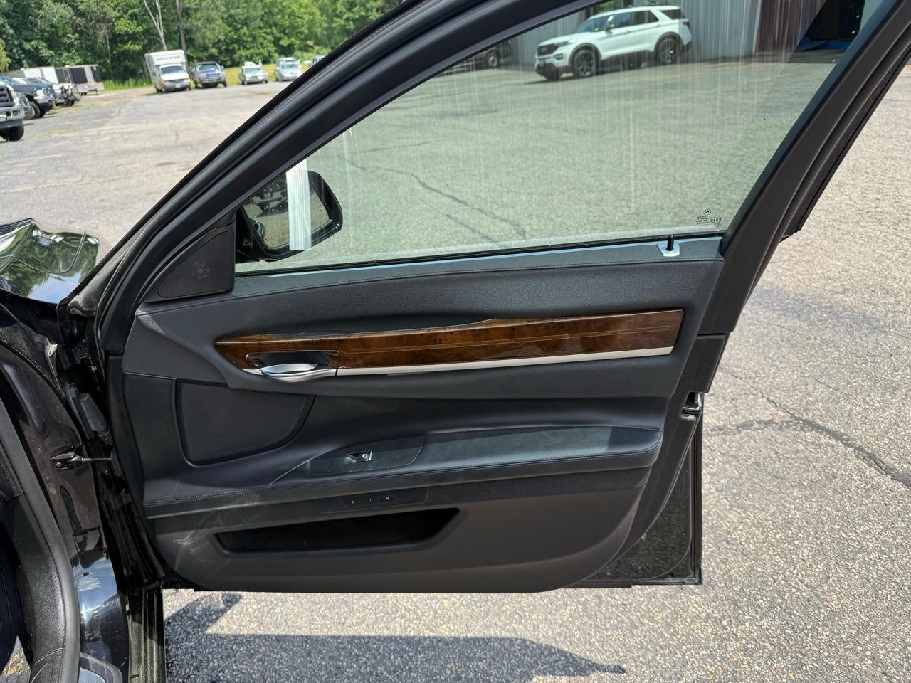 BMW 7 Series  2013