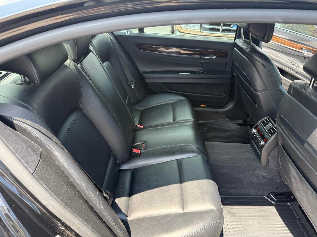 BMW 7 Series  2013