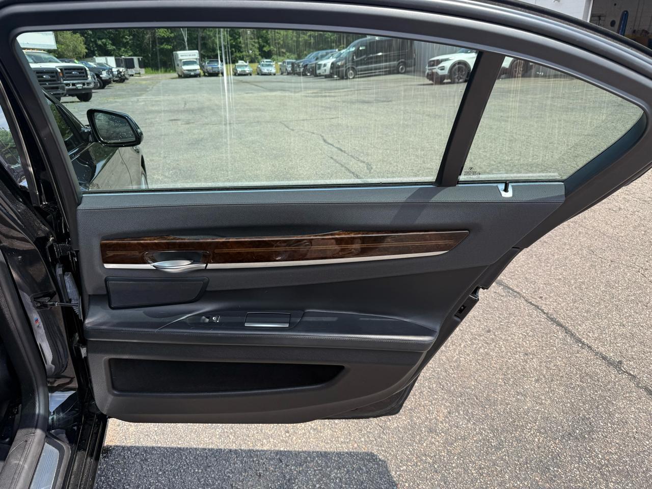 BMW 7 Series  2013