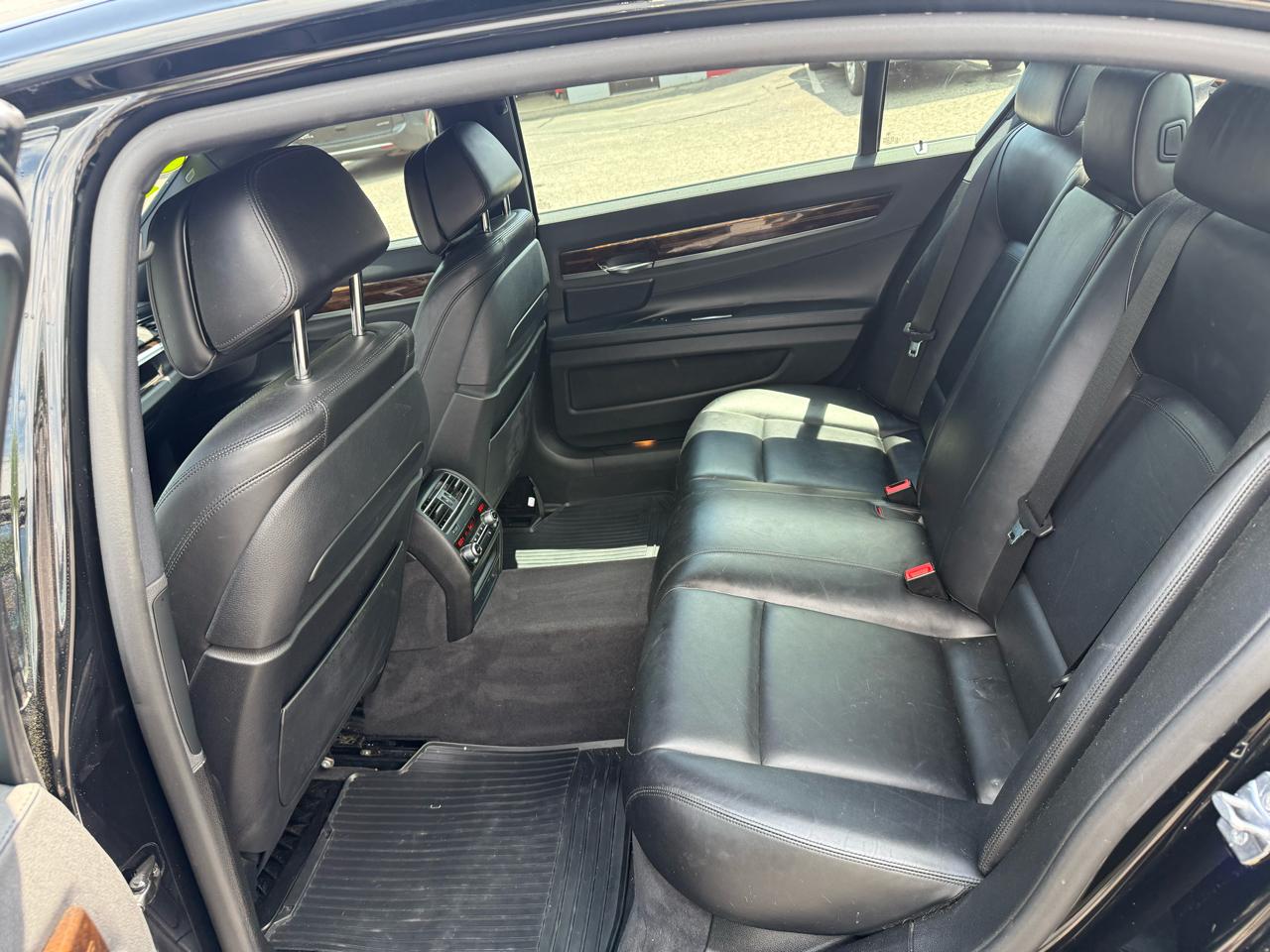 BMW 7 Series  2013