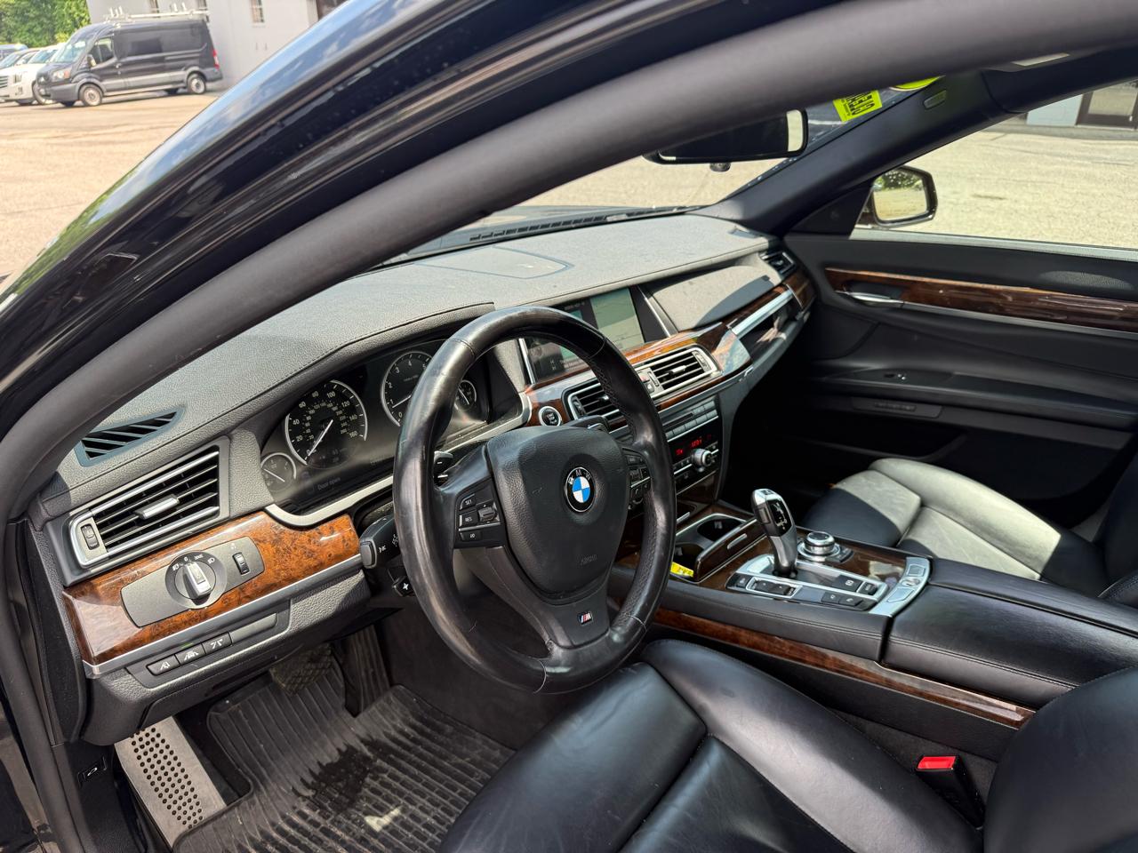 BMW 7 Series  2013