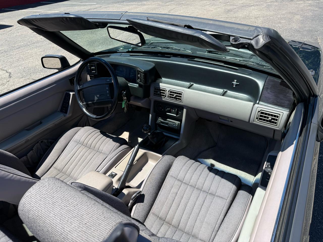 Ford Mustang  1992