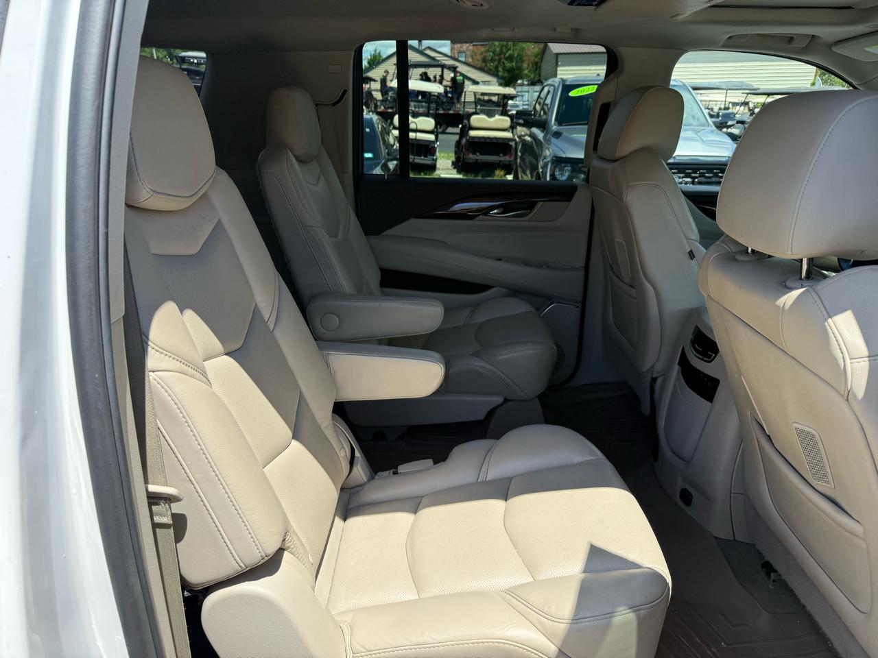 Cadillac Escalade ESV  2017