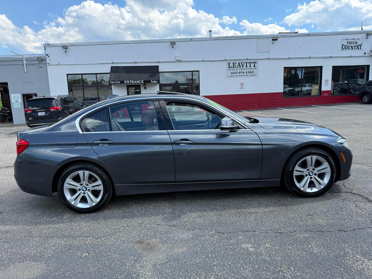 BMW 3 Series  2017