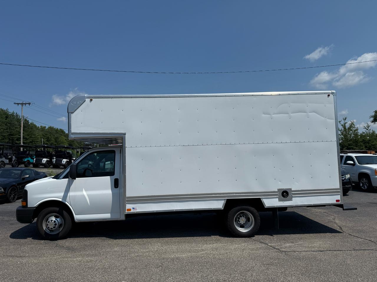 Chevrolet Express Commercial Cutaway 3500 Van 159" 2015