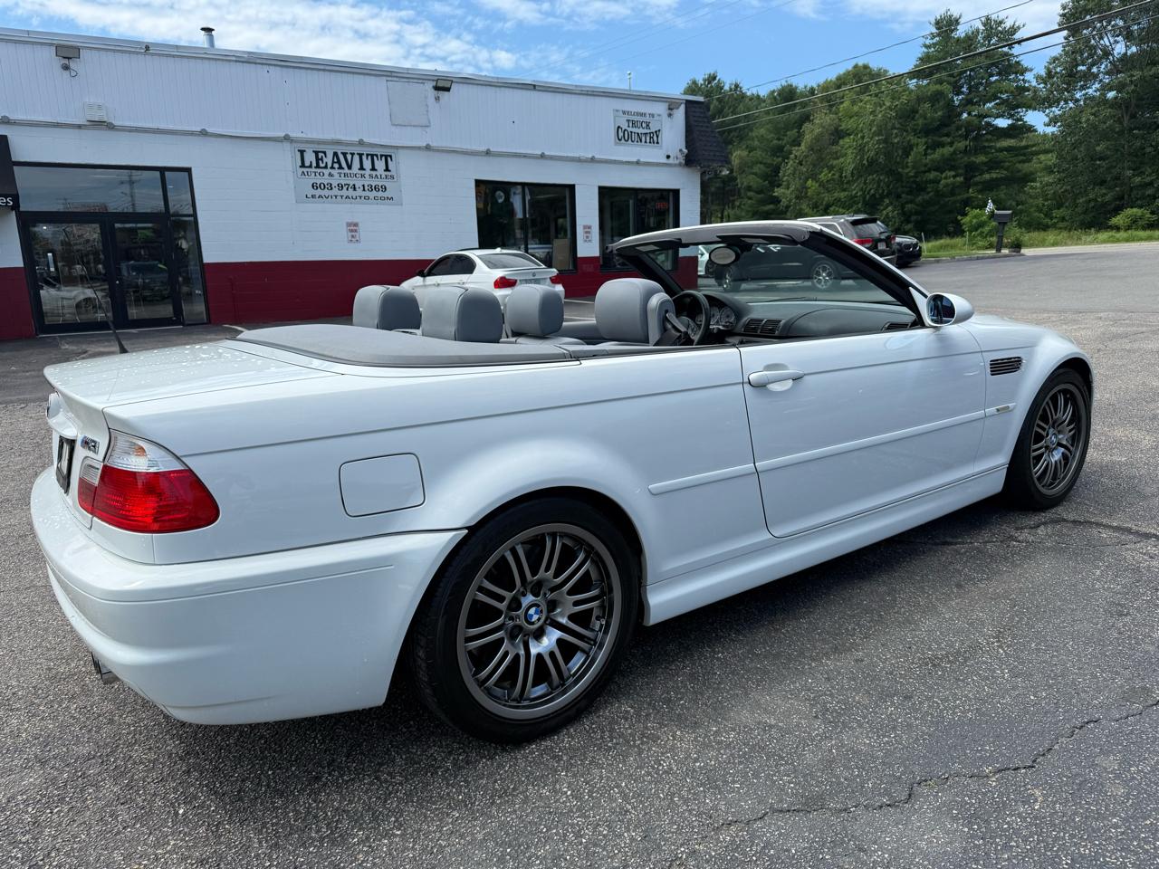 BMW 3 Series  2002