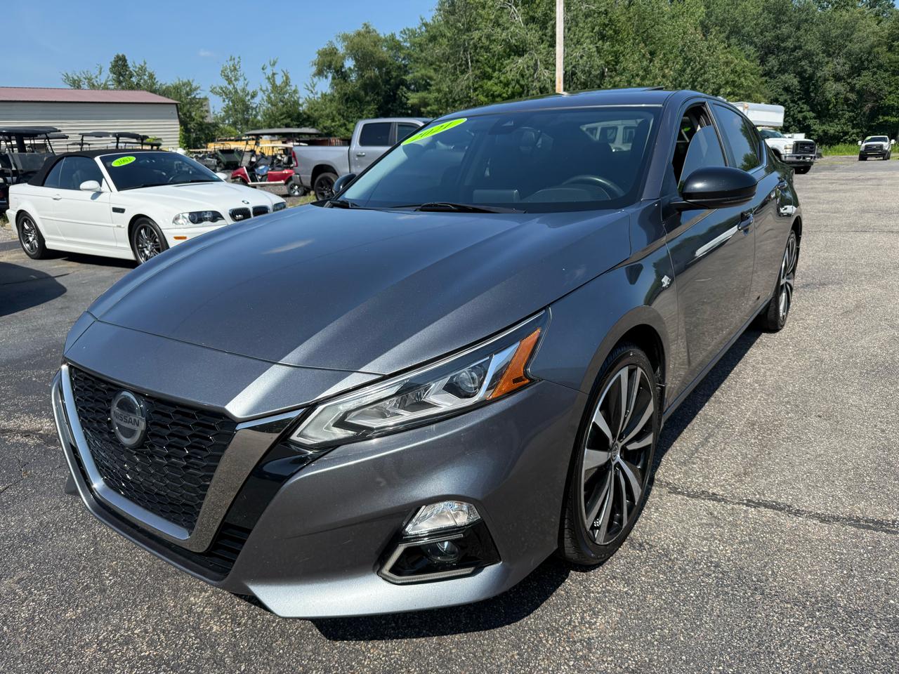 Nissan Altima  2021