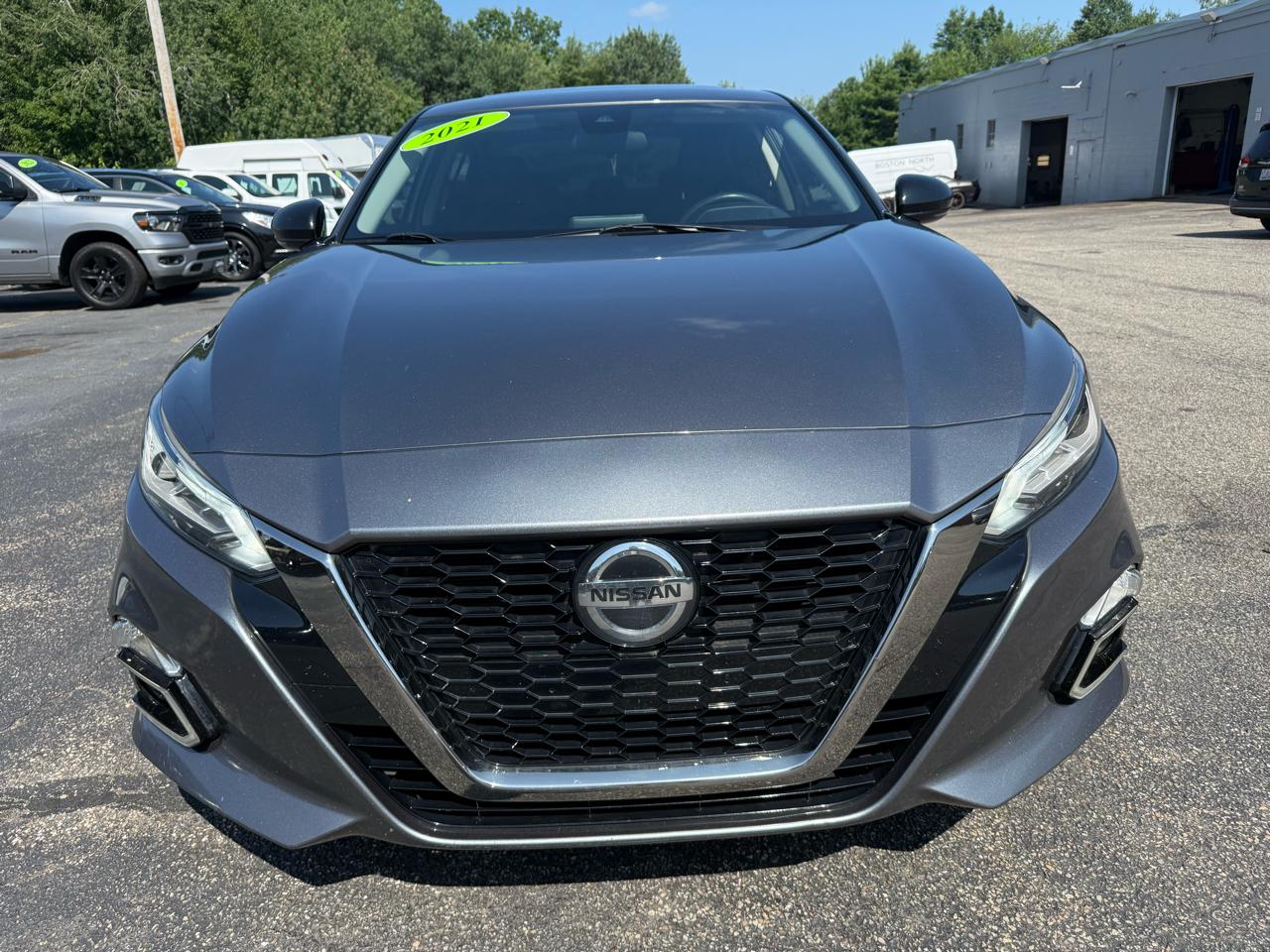 Nissan Altima  2021