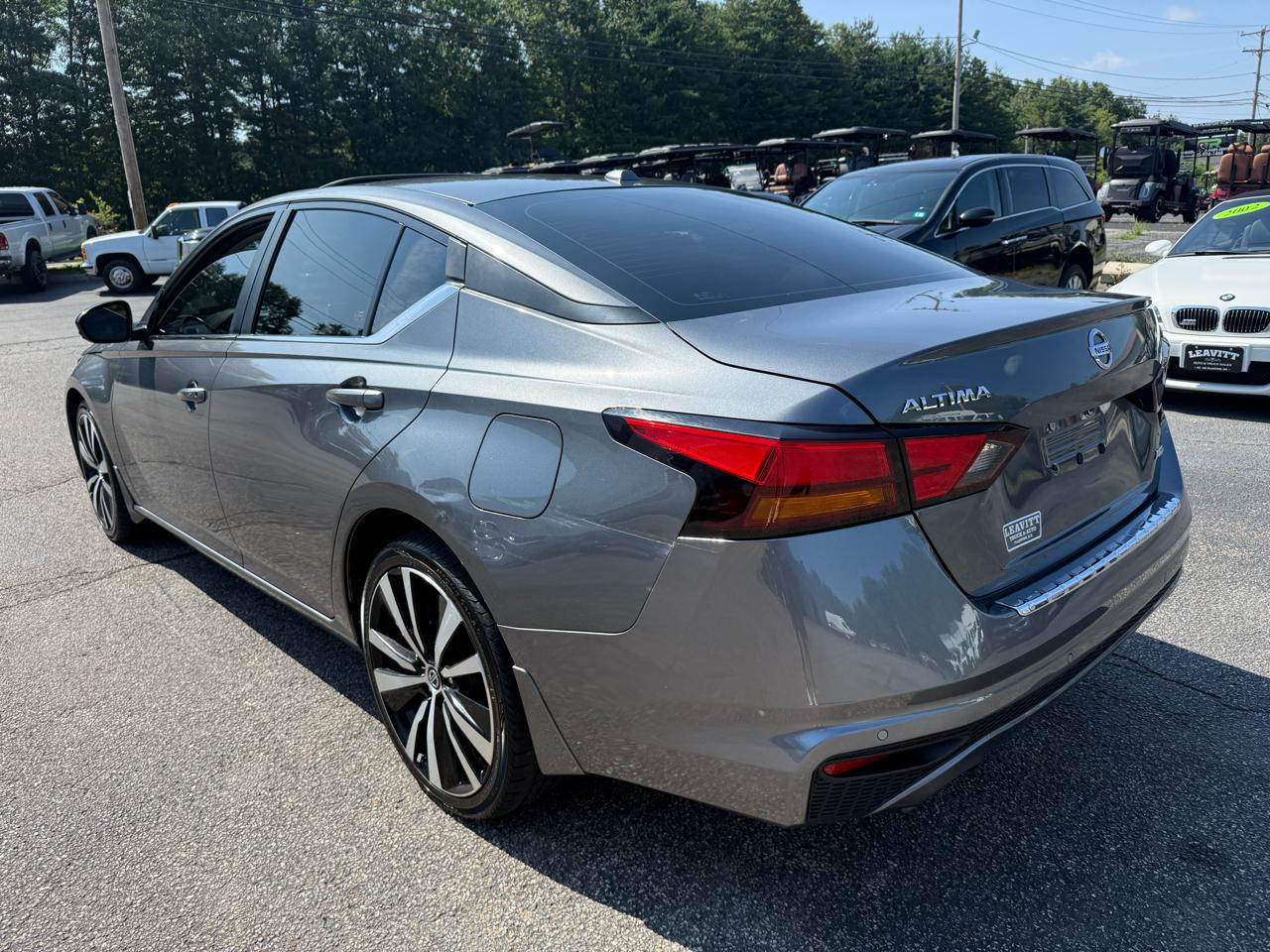 Nissan Altima  2021