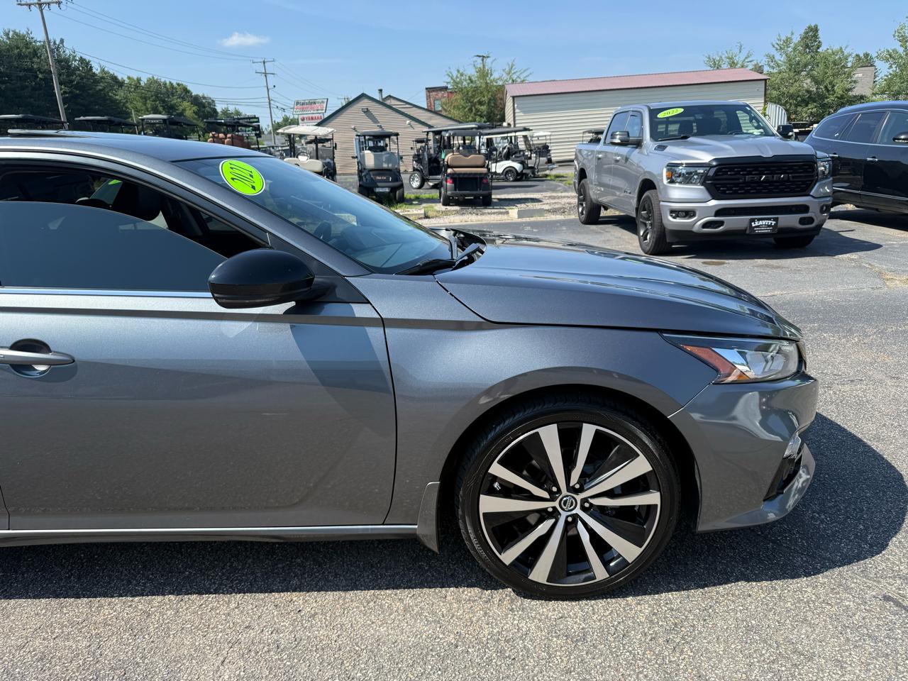 Nissan Altima  2021