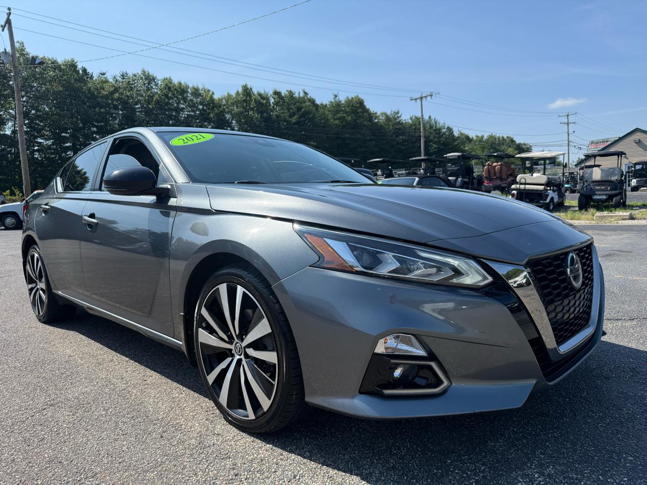 Nissan Altima  2021