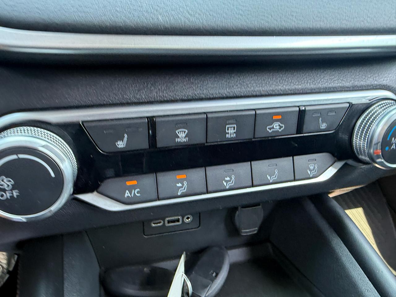 Nissan Altima  2021
