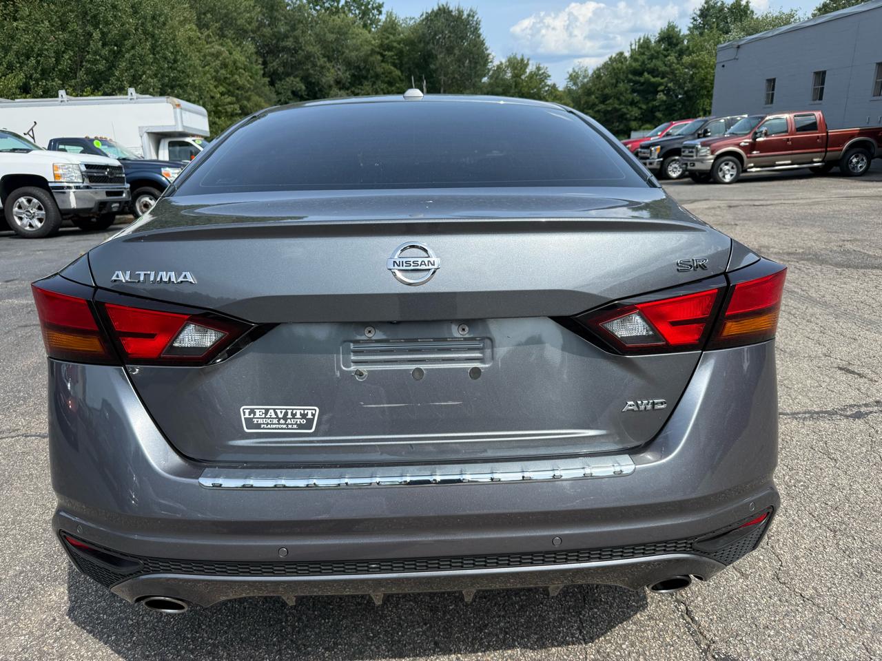 Nissan Altima  2021