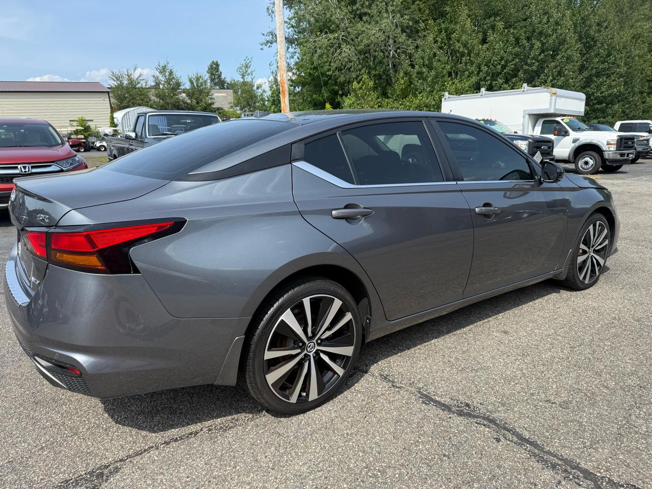 Nissan Altima  2021