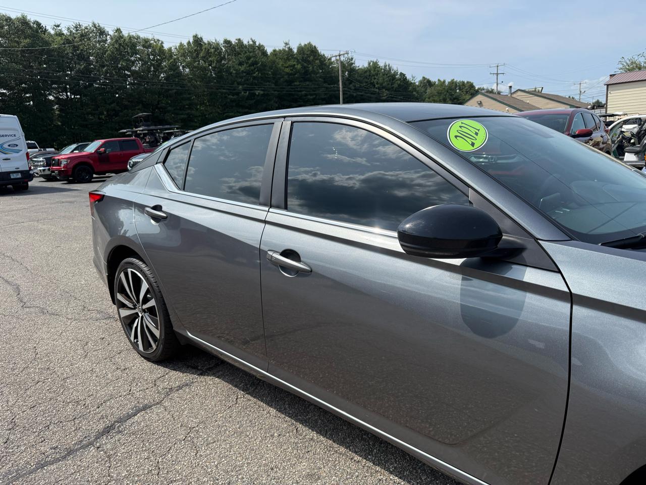Nissan Altima  2021