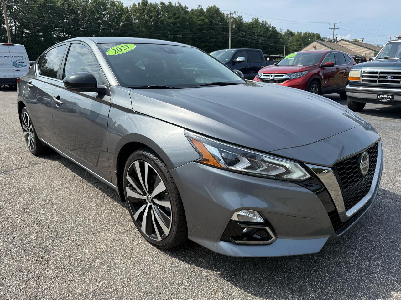 Nissan Altima  2021