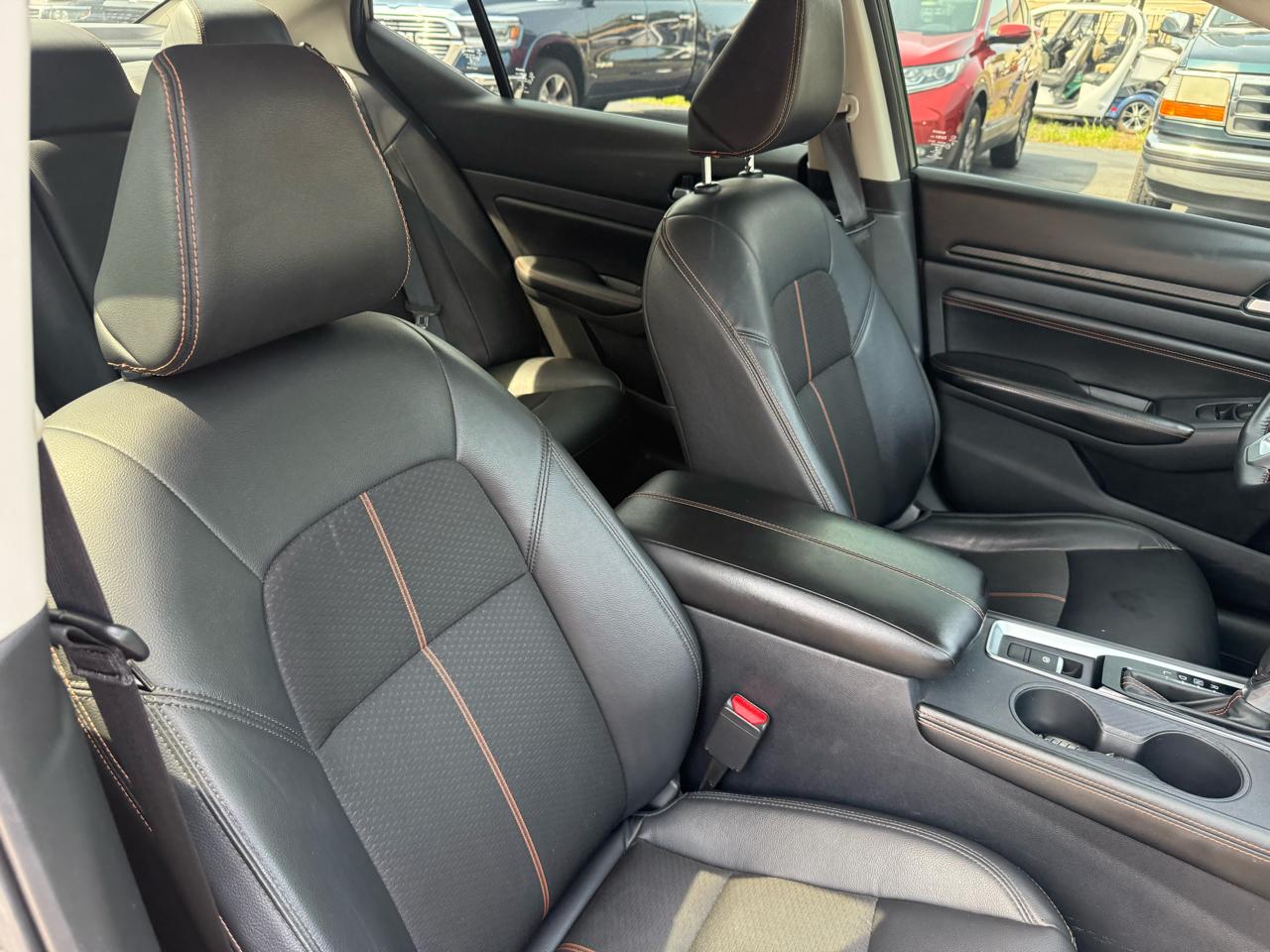Nissan Altima  2021