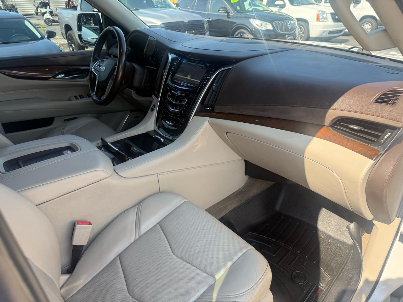 Cadillac Escalade  2017