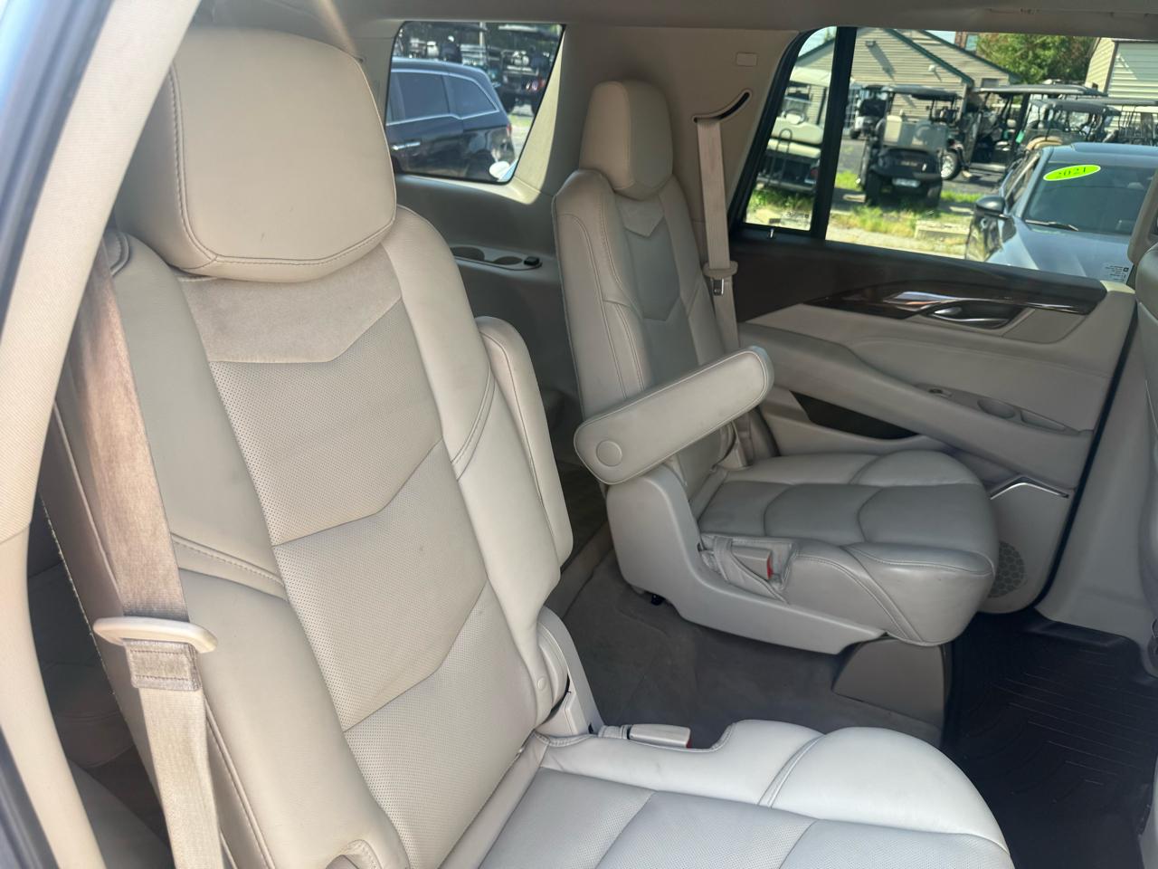 Cadillac Escalade  2017