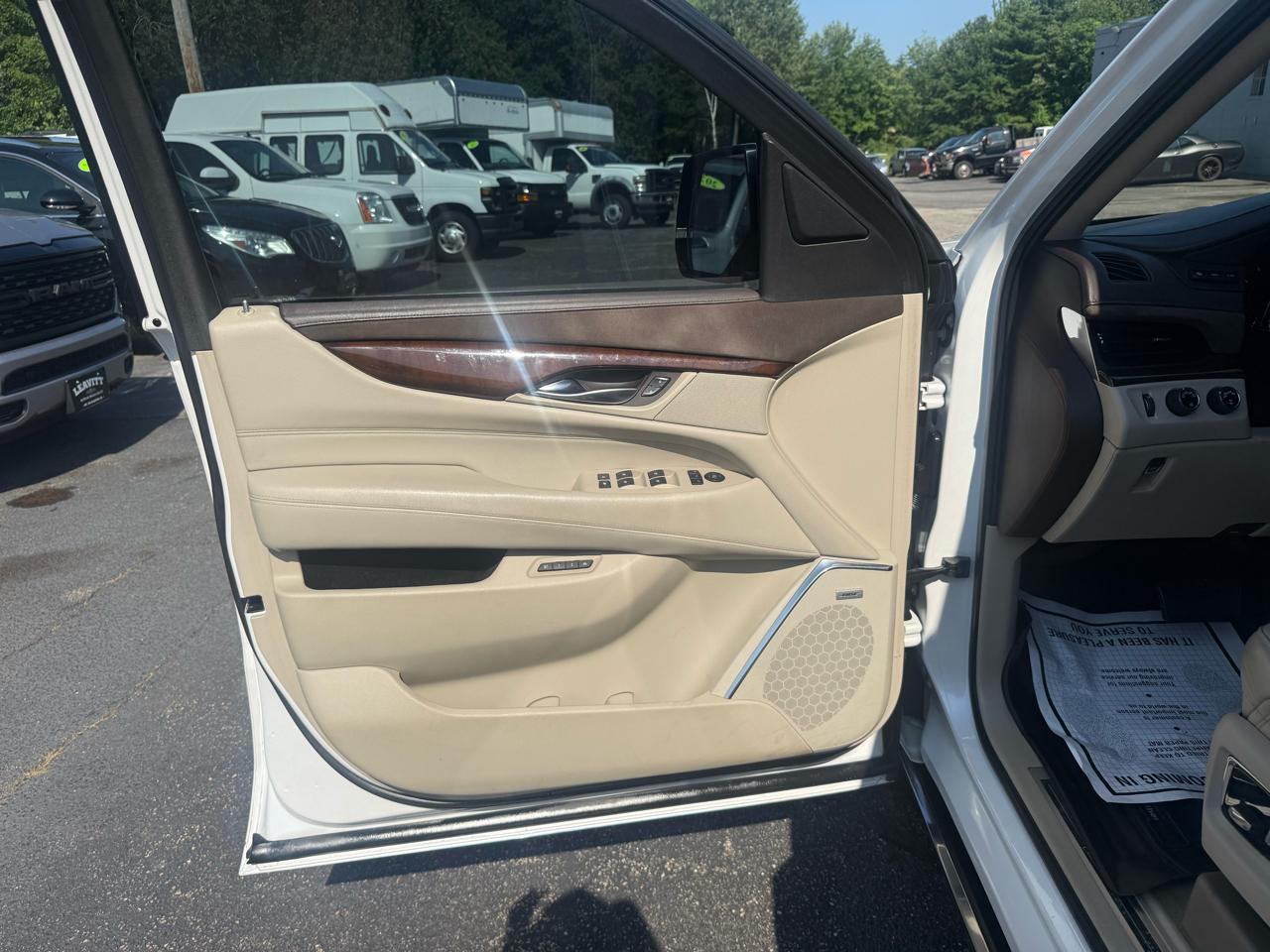 Cadillac Escalade  2017
