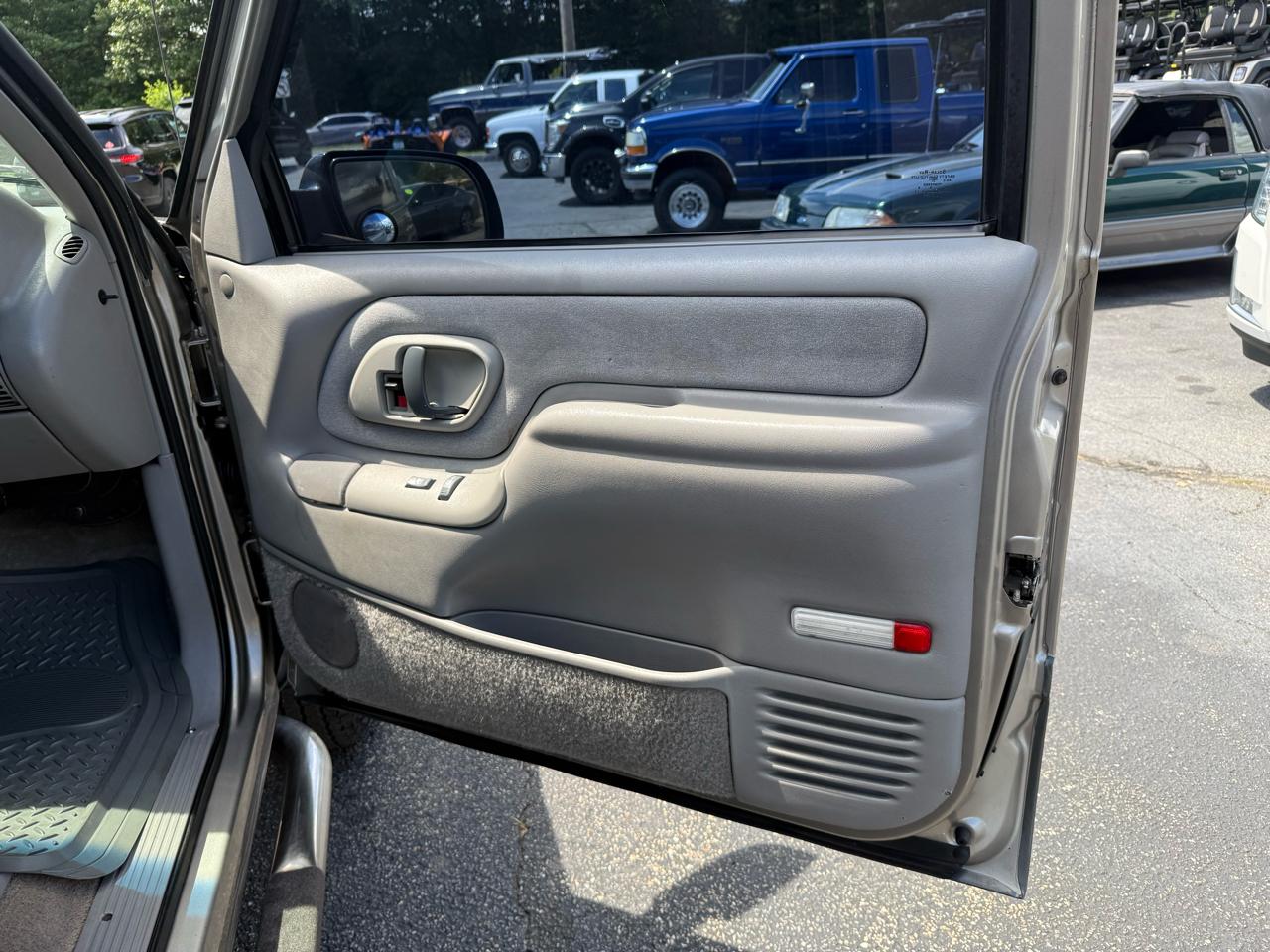 Chevrolet Tahoe  1999