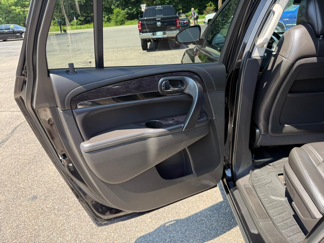 Buick Enclave  2017