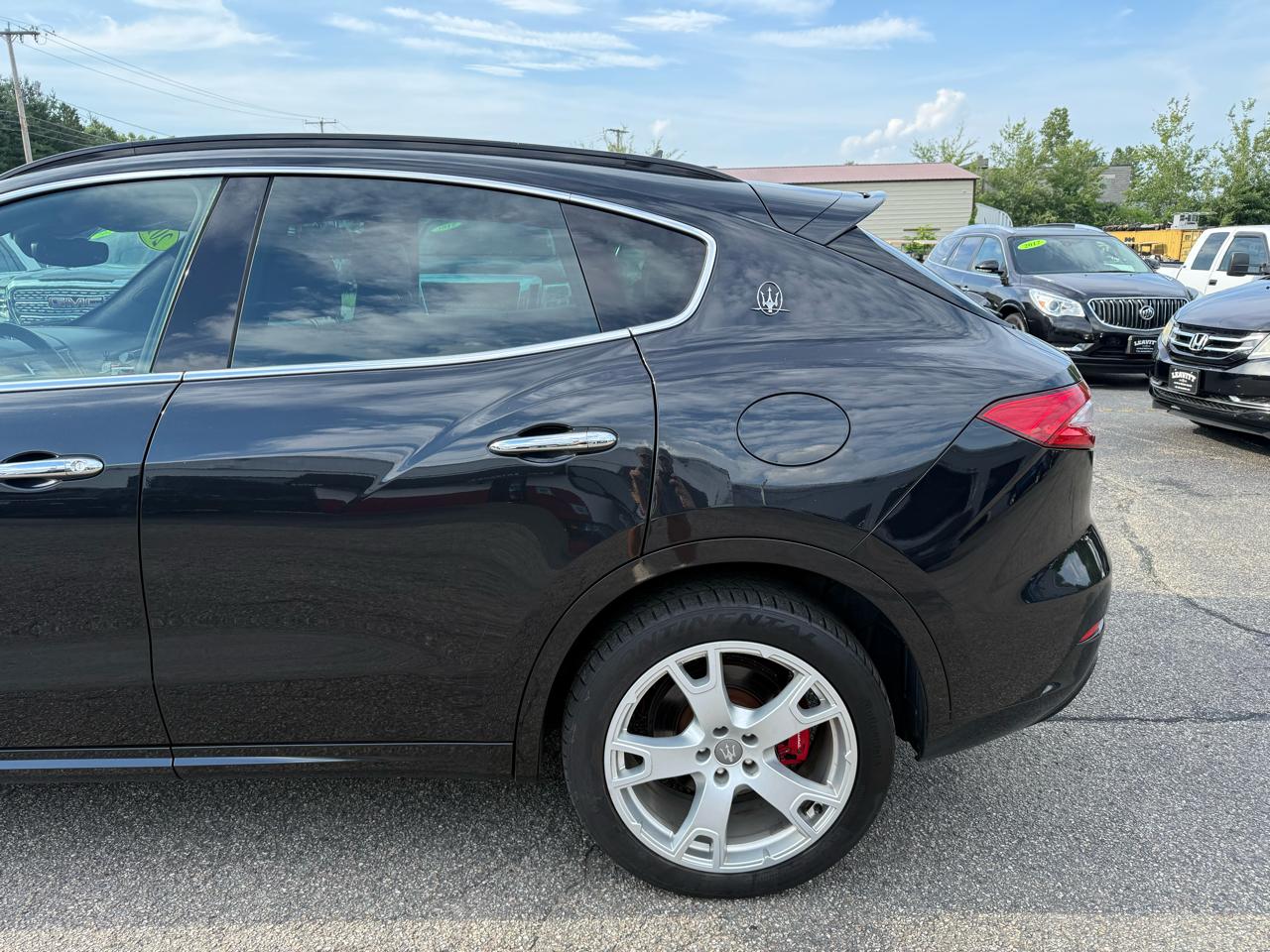 Maserati Levante  2017