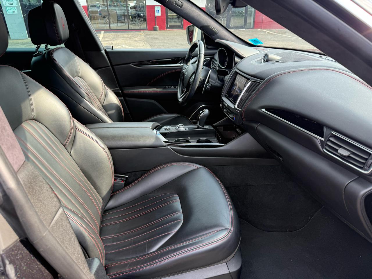 Maserati Levante  2017