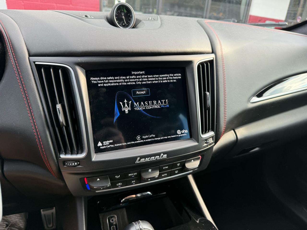 Maserati Levante  2017