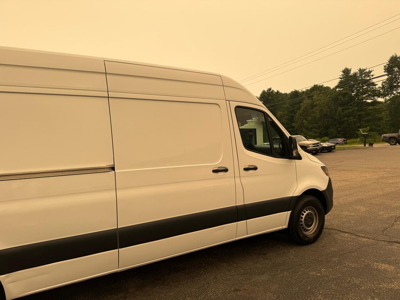 Mercedes-Benz Sprinter Van  2020