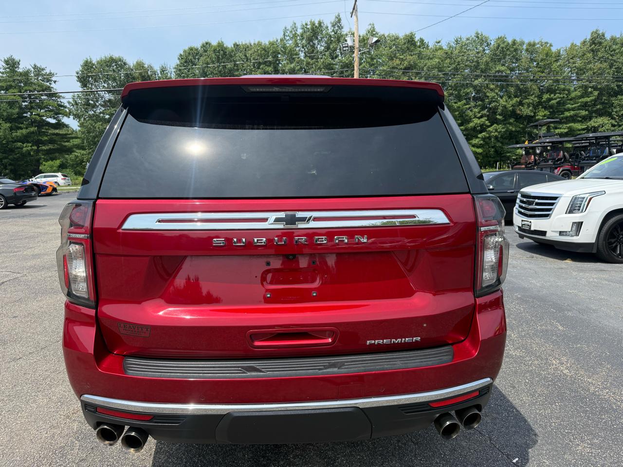 Chevrolet Suburban  2021