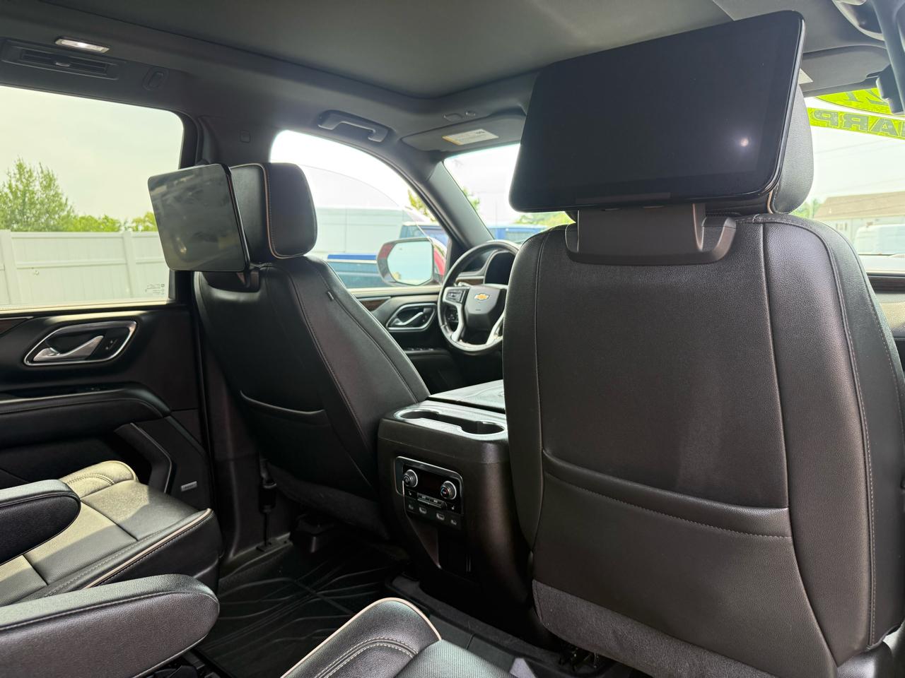 Chevrolet Suburban  2021