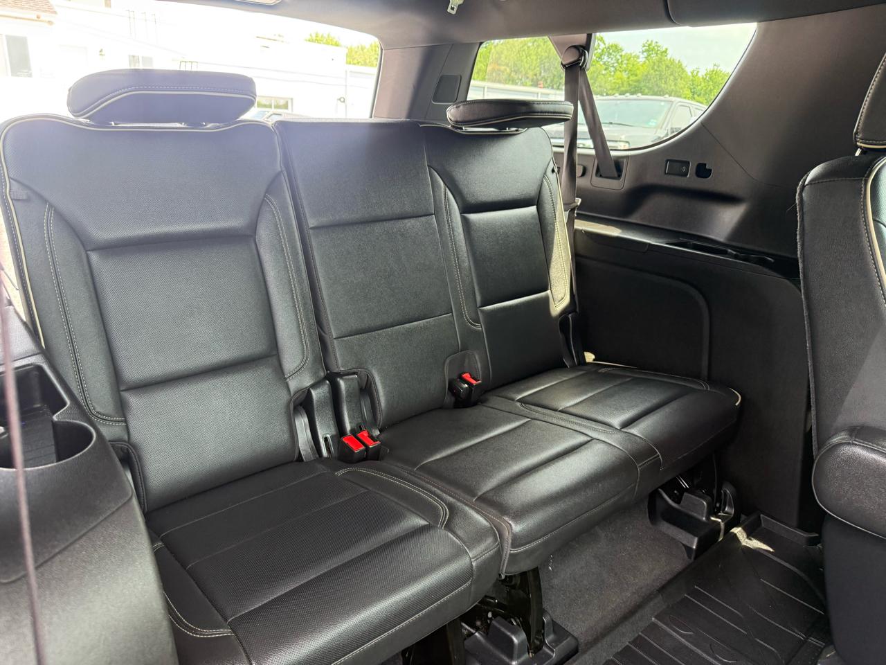 Chevrolet Suburban  2021