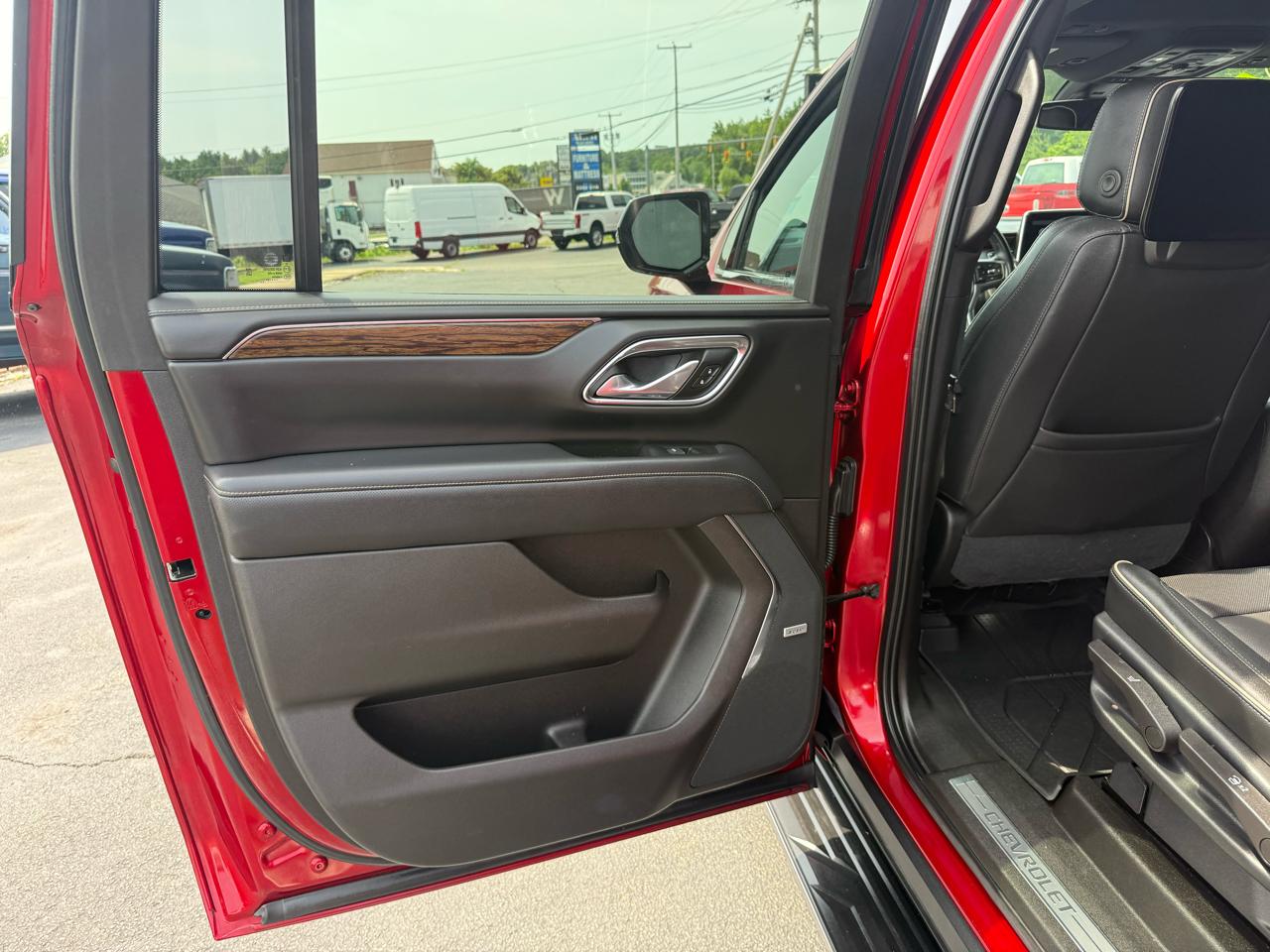 Chevrolet Suburban  2021
