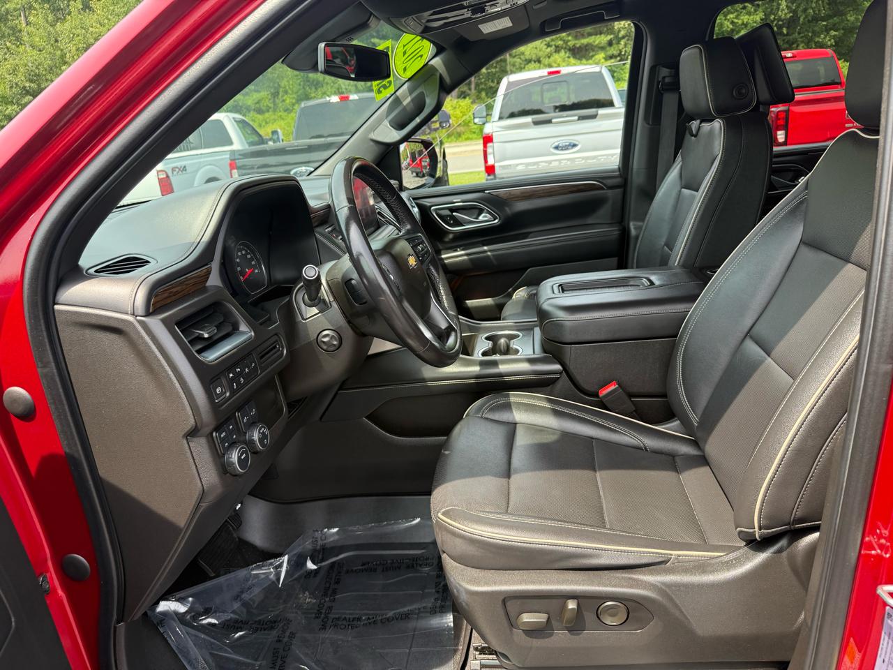 Chevrolet Suburban  2021