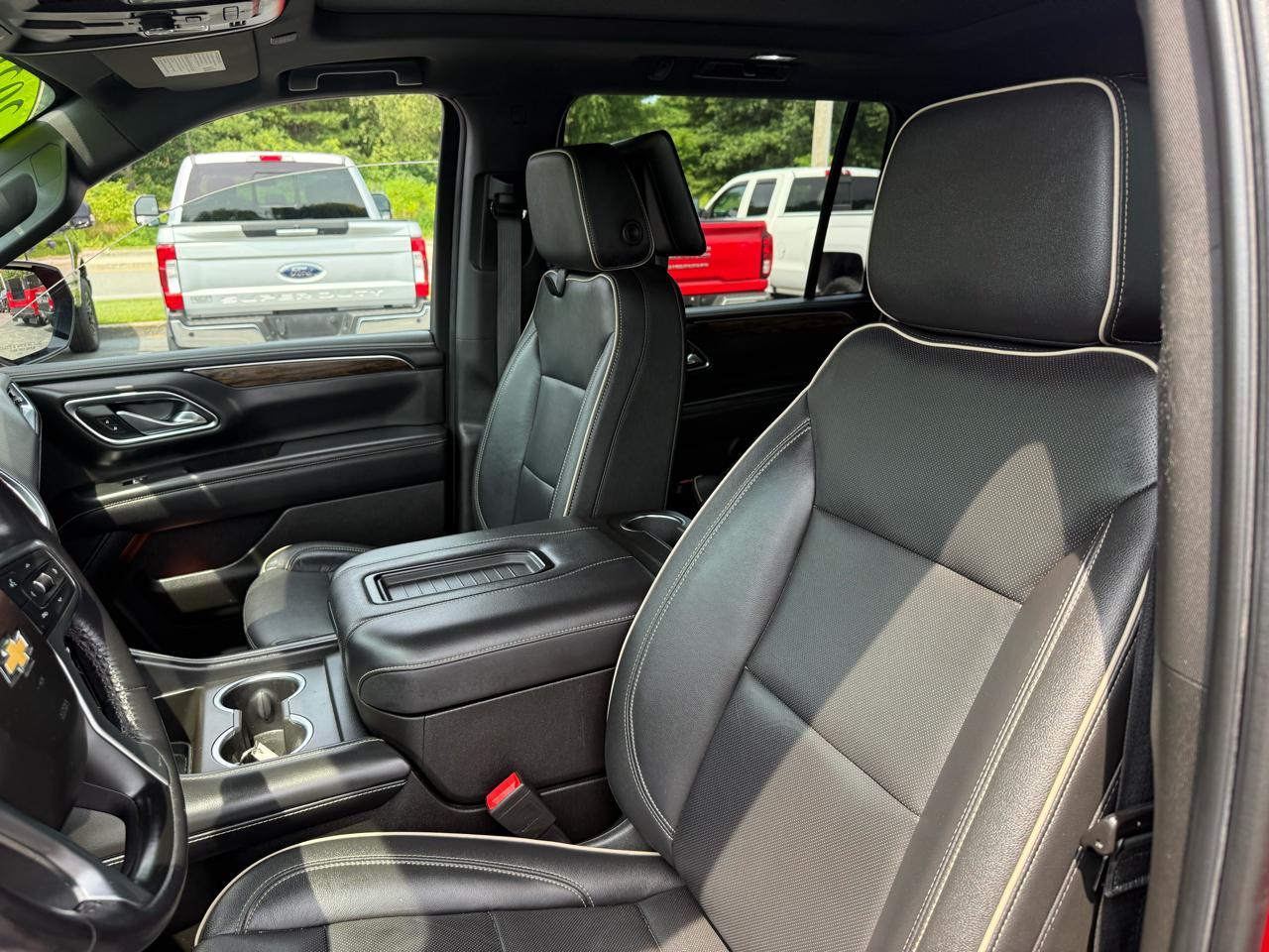 Chevrolet Suburban  2021