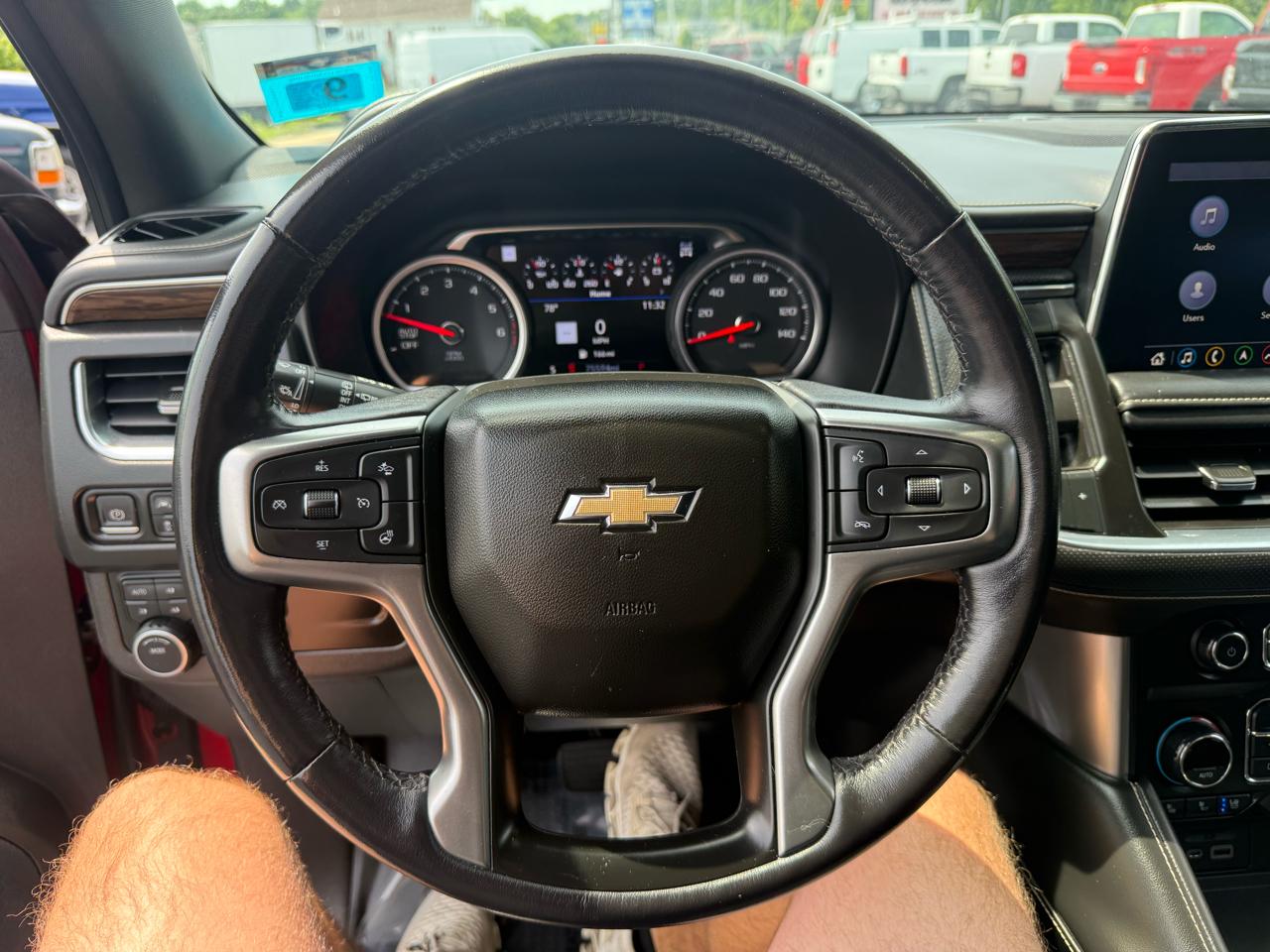 Chevrolet Suburban  2021
