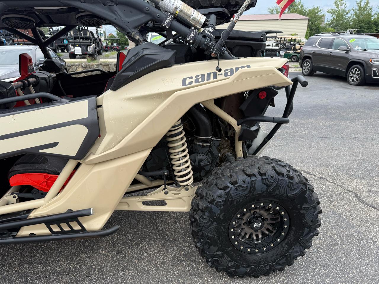 Can-Am Maverick 1000R Turbo X DS  2022