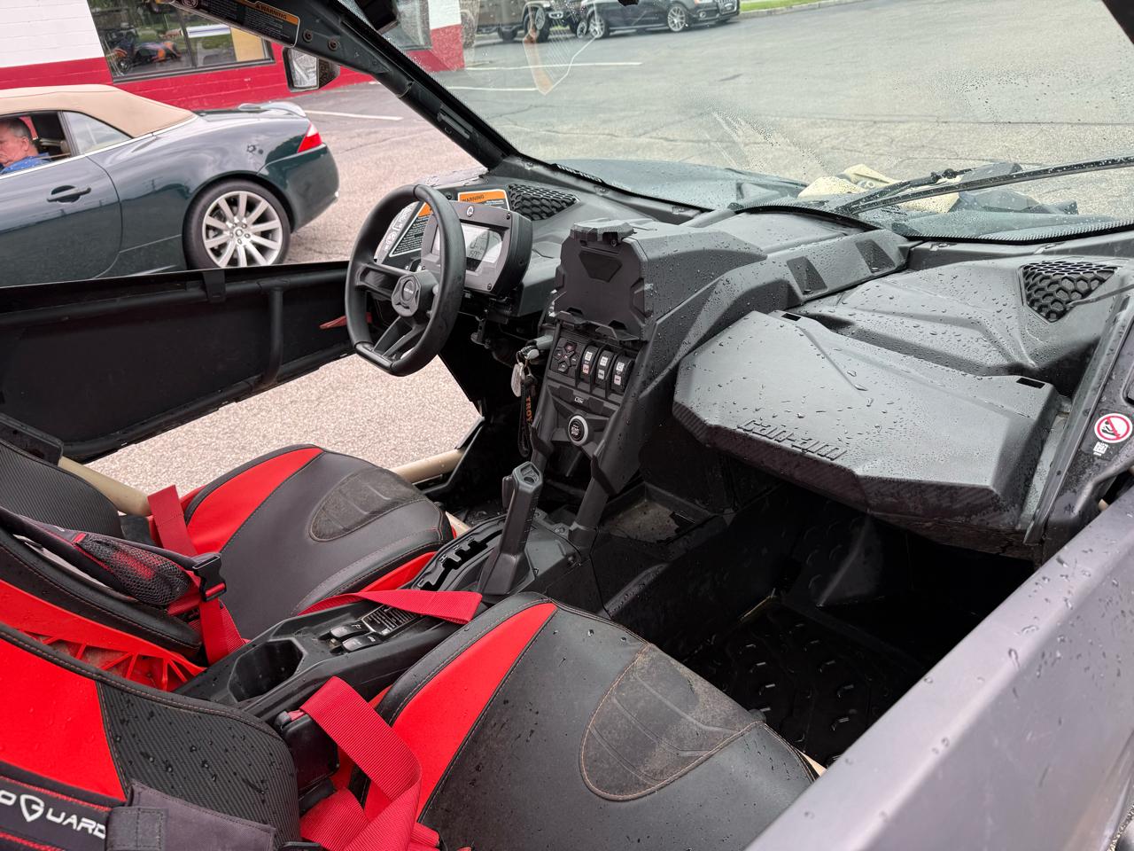 Can-Am Maverick 1000R Turbo X DS  2022