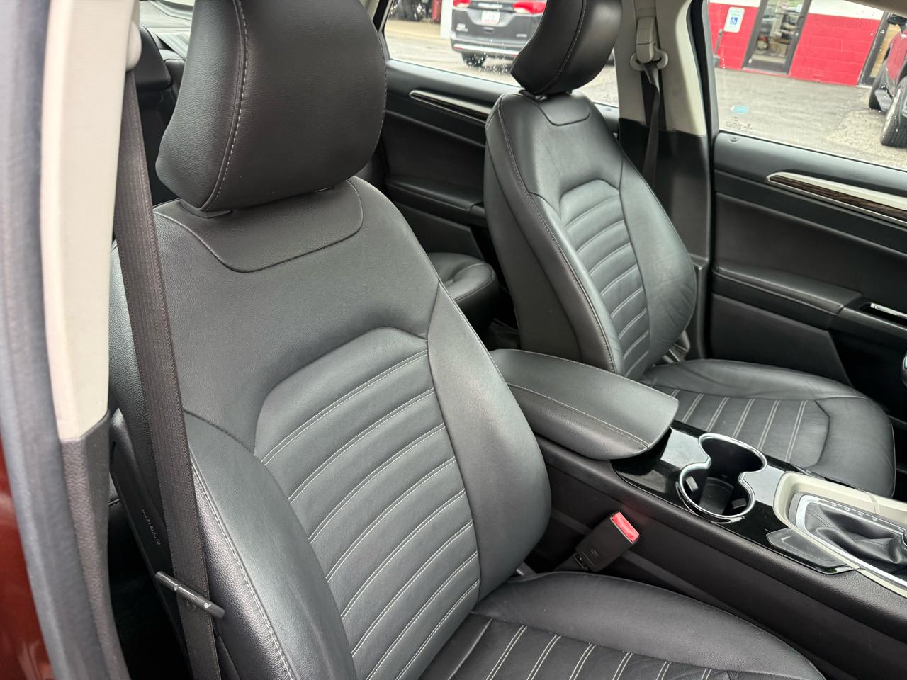 Ford Fusion  2016