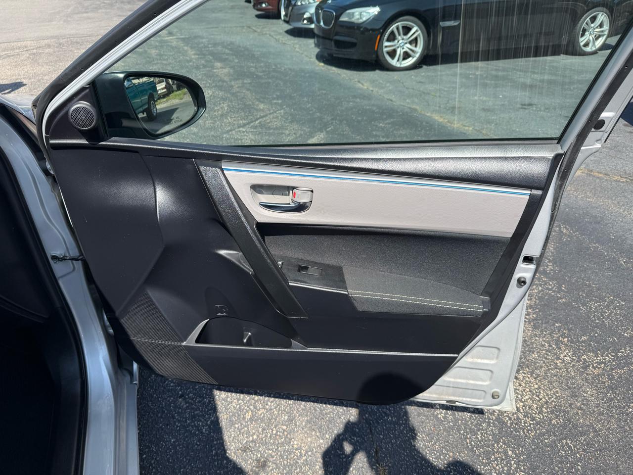 Toyota Corolla  2016