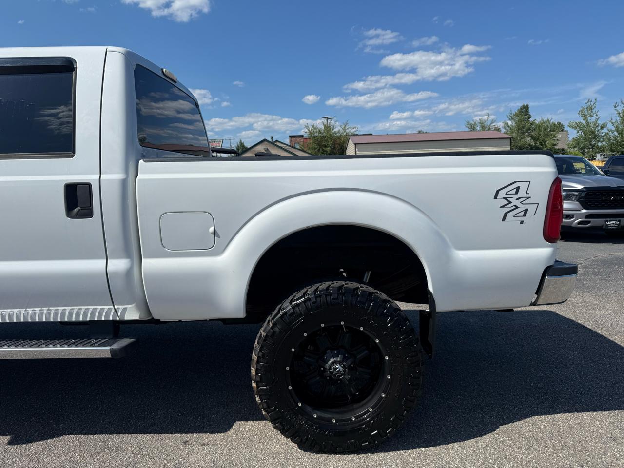 Ford Super Duty F-350 SRW  2011