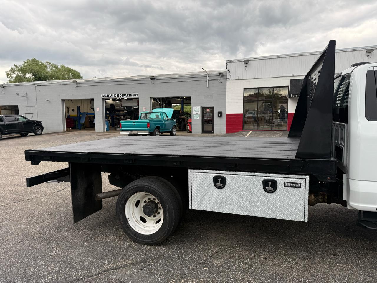 Ford Super Duty F-550 DRW  2023