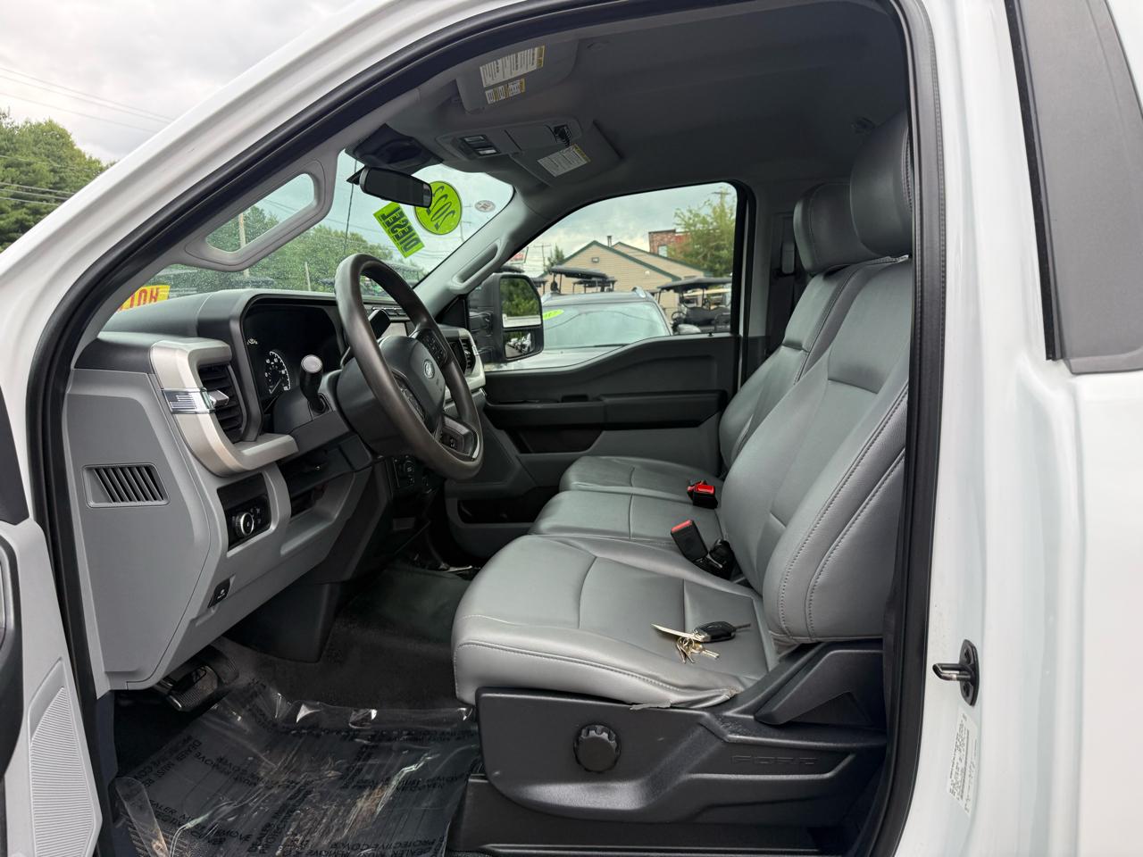 Ford Super Duty F-550 DRW  2023