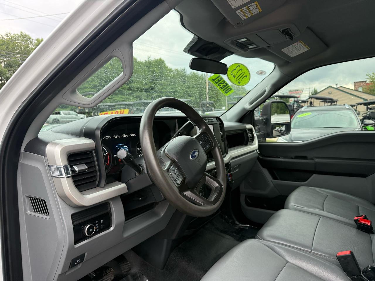 Ford Super Duty F-550 DRW  2023