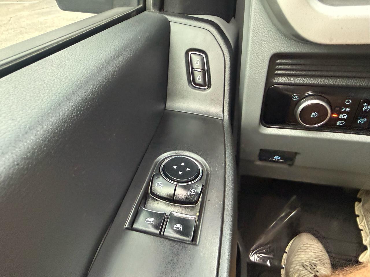 Ford Super Duty F-550 DRW  2023